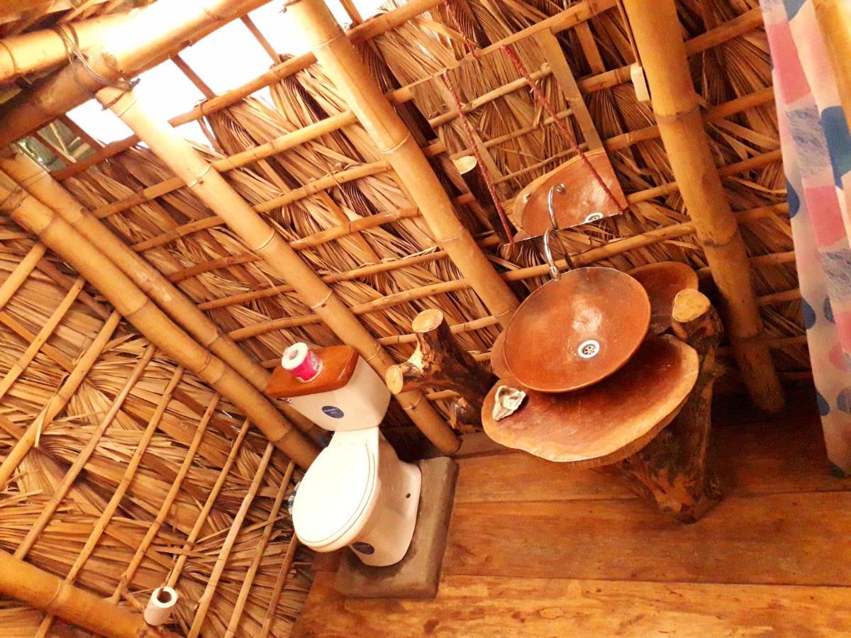 El Bamboo Cabins Balgue Exterior photo