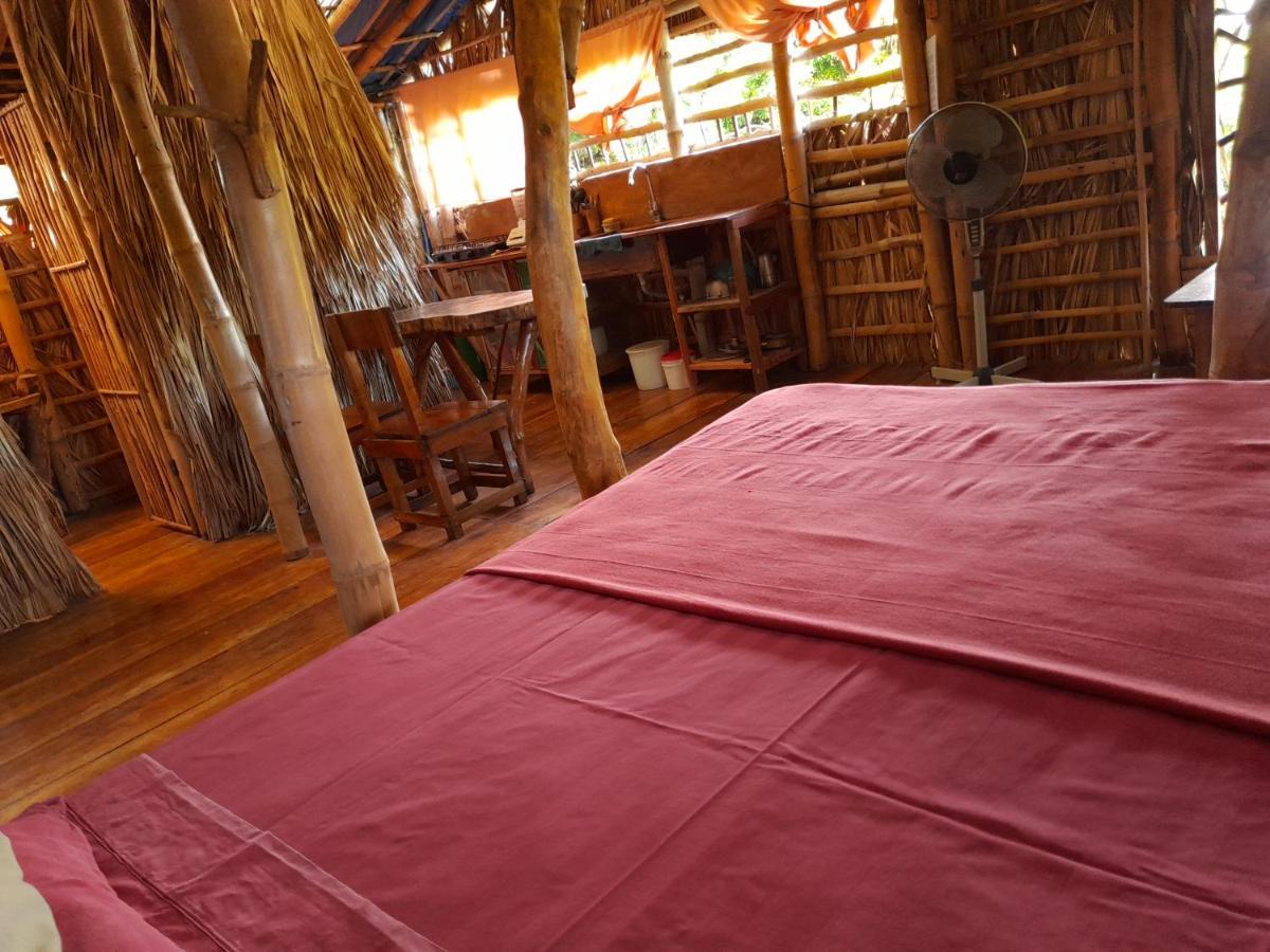 El Bamboo Cabins Balgue Exterior photo