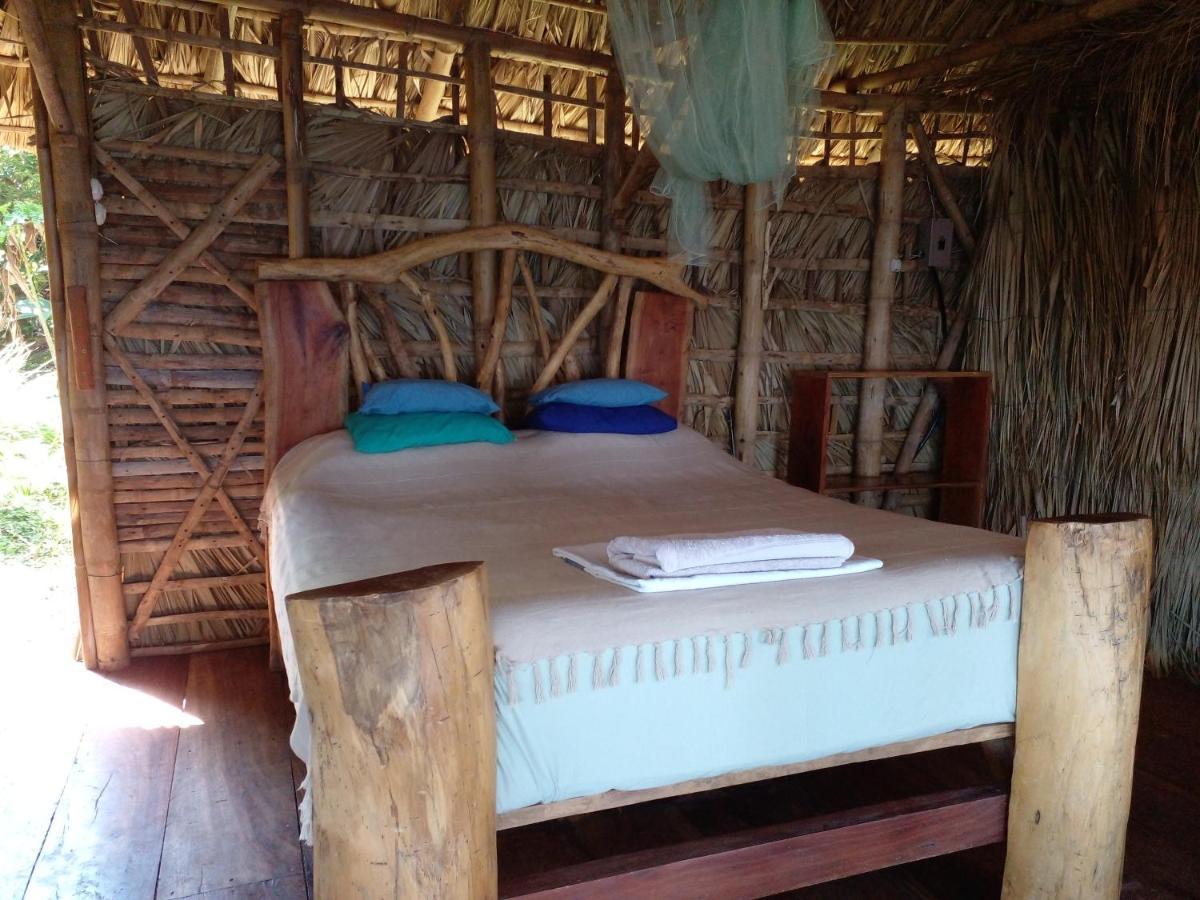 El Bamboo Cabins Balgue Exterior photo