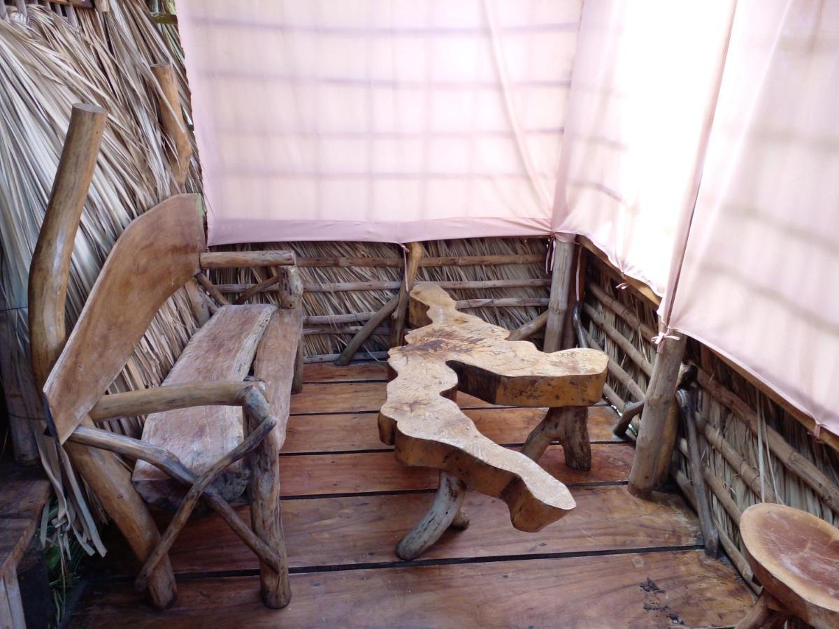 El Bamboo Cabins Balgue Exterior photo