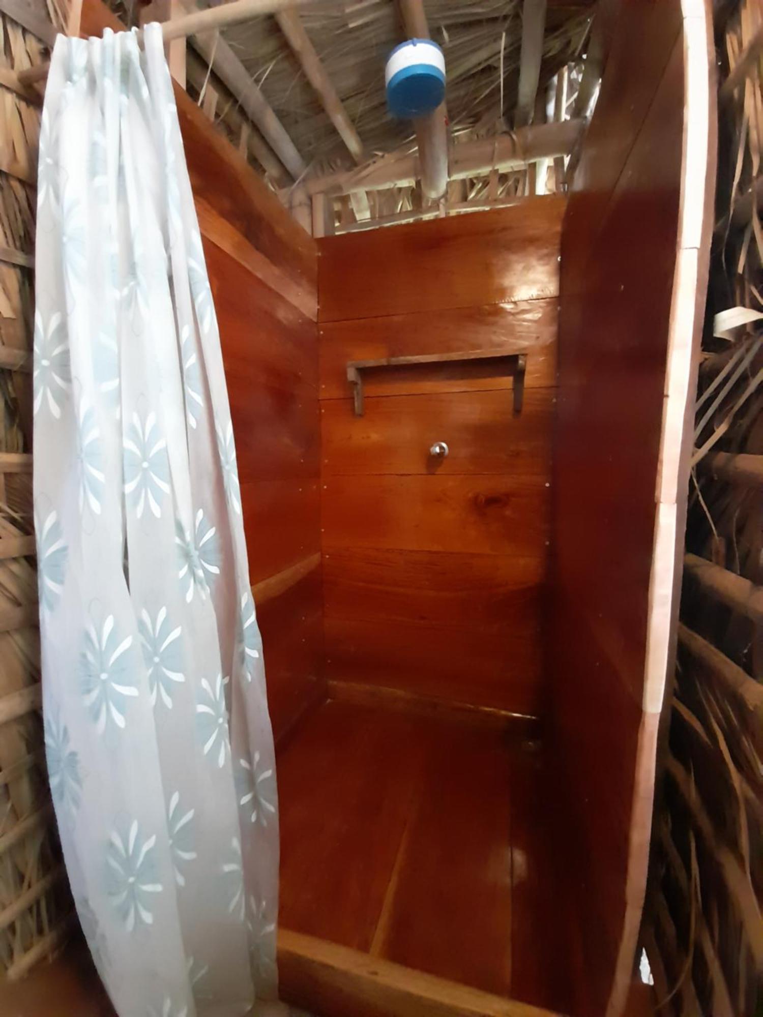 El Bamboo Cabins Balgue Exterior photo